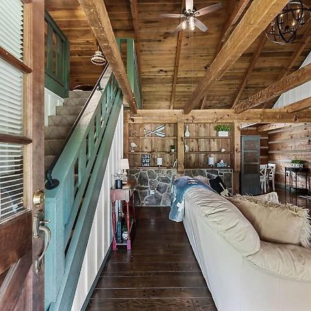 Rustic Cabin, Dock, Firepit, Kayaks & Games Winchester Εξωτερικό φωτογραφία