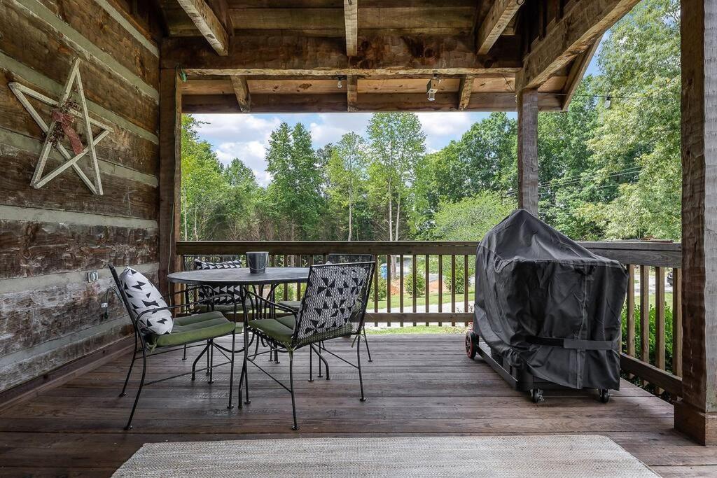 Rustic Cabin, Dock, Firepit, Kayaks & Games Winchester Εξωτερικό φωτογραφία