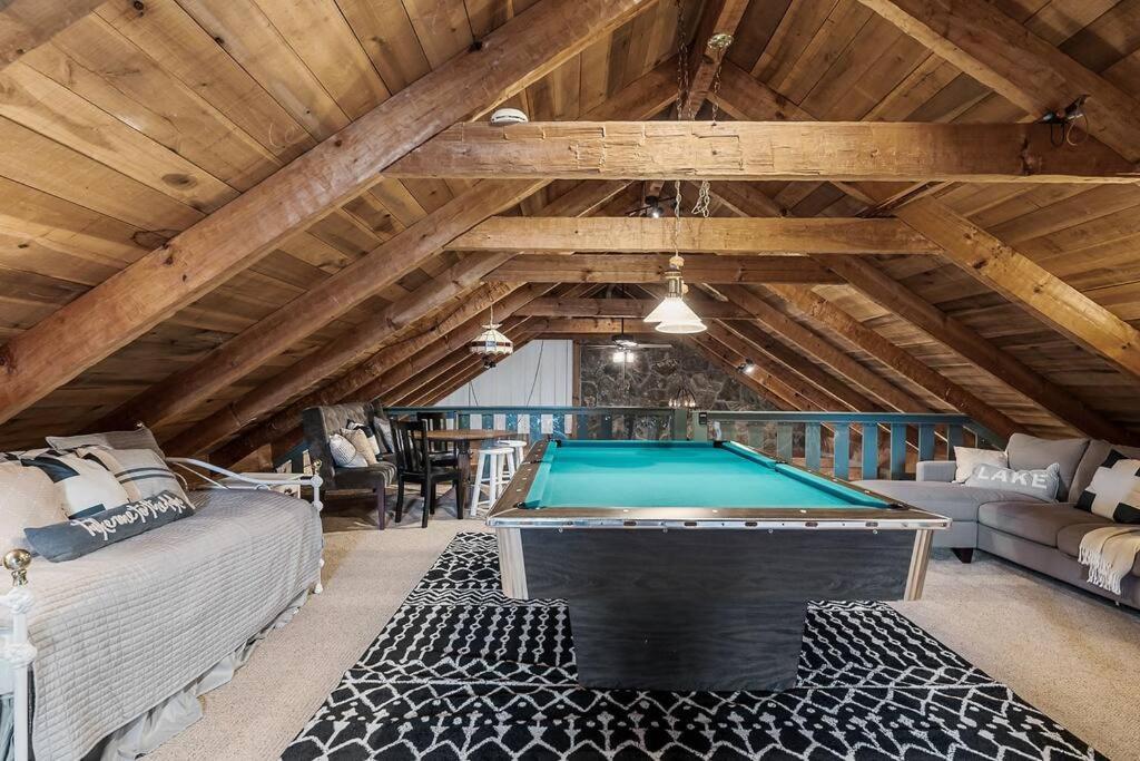 Rustic Cabin, Dock, Firepit, Kayaks & Games Winchester Εξωτερικό φωτογραφία
